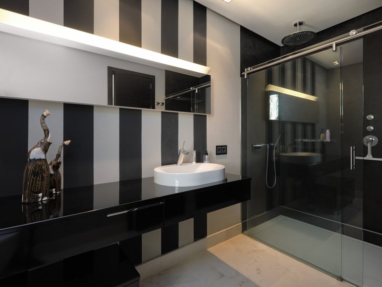 Villa for Sale in Marbella, Malaga 28
