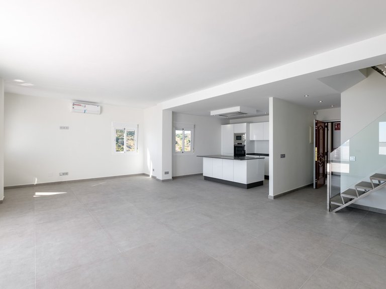 Apartment for Sale in Marbella, Malaga 8