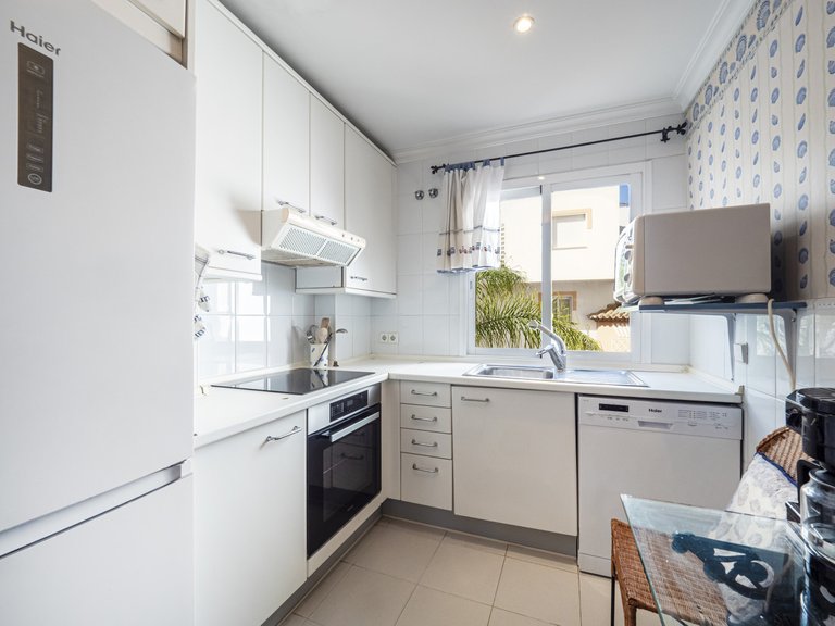 Apartment for Sale in Marbella, Malaga 23