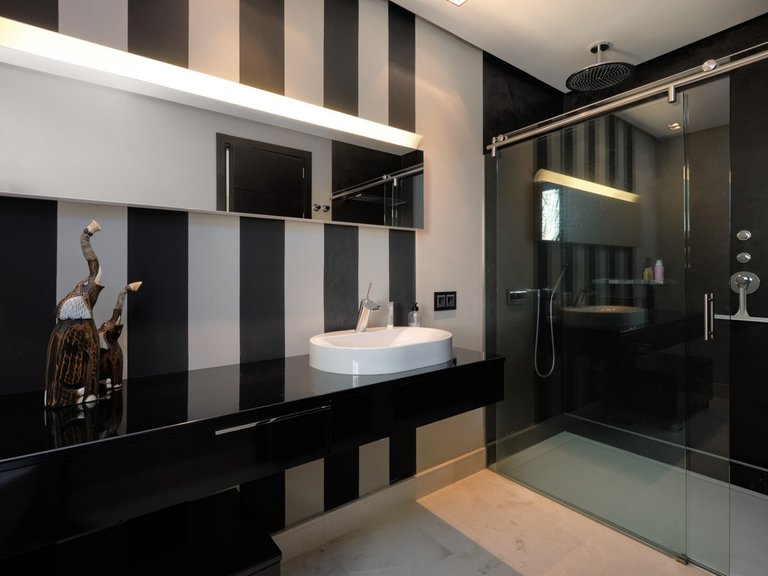 Villa for Sale in Marbella, Malaga 43