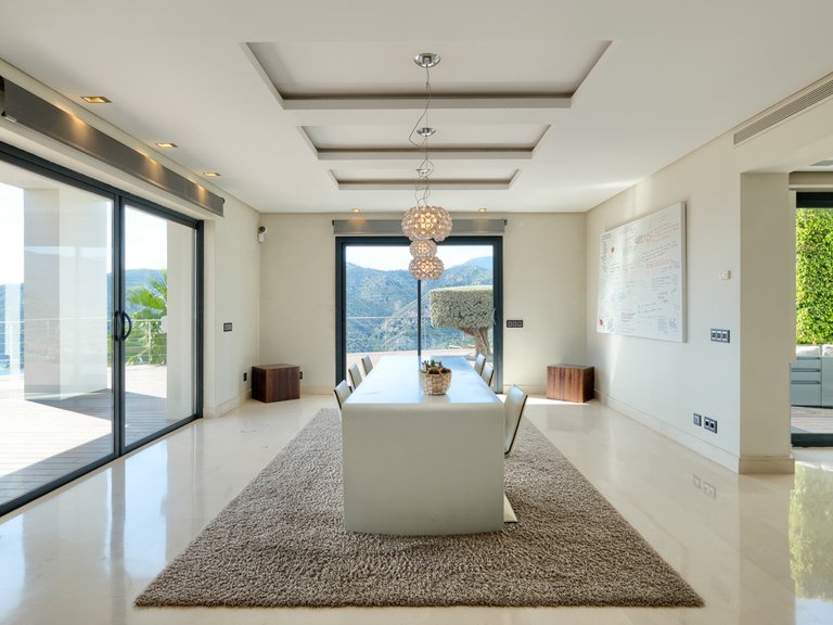 Villa for Sale in Marbella, Malaga 7