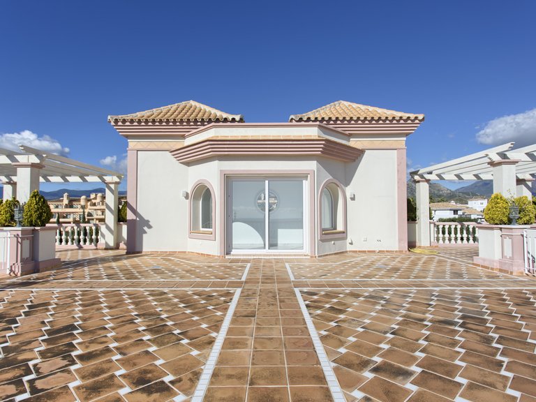 Villa for Sale in Marbella, Malaga 50