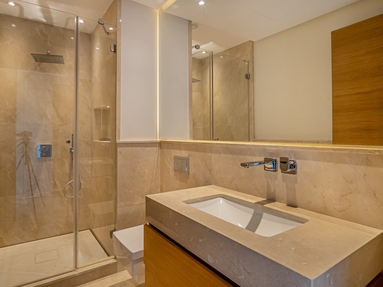Apartment for Sale in Marbella, Malaga 17