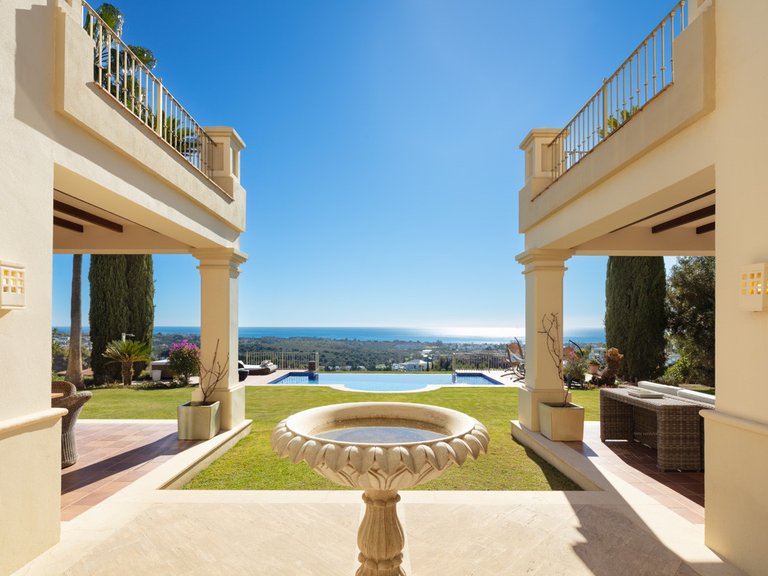Villa for Sale in Marbella, Malaga 7