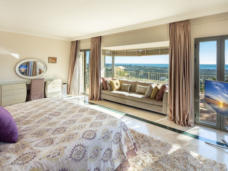 Villa for Sale in Marbella, Malaga 17