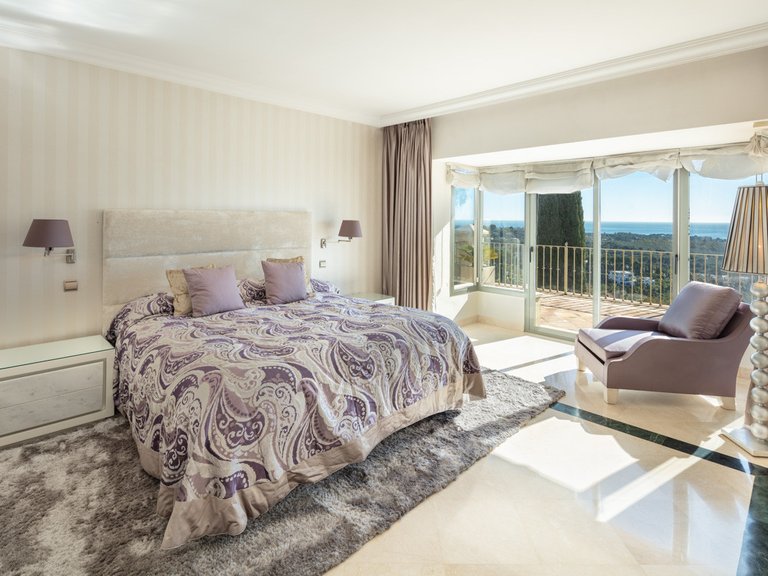Villa for Sale in Marbella, Malaga 3