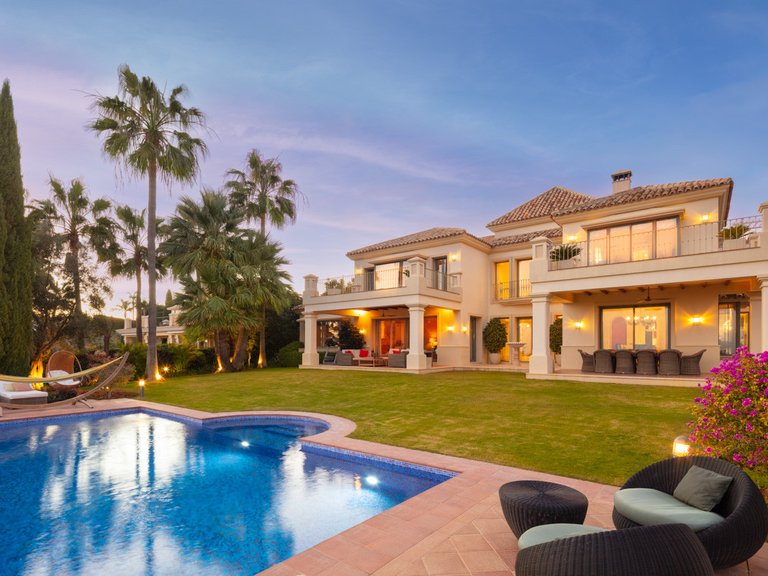 Villa for Sale in Marbella, Malaga 1