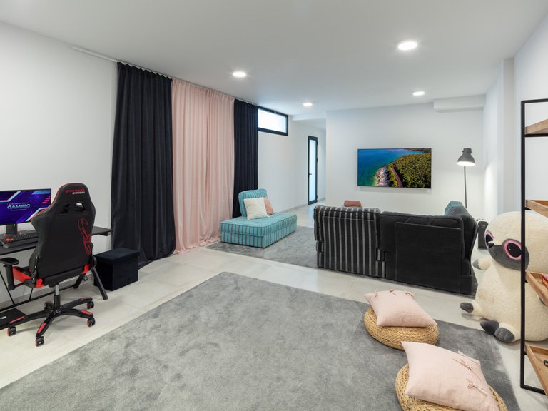 Villa for Sale in Marbella, Malaga 13