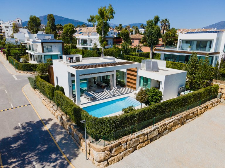 Villa for Sale in Marbella, Malaga 18