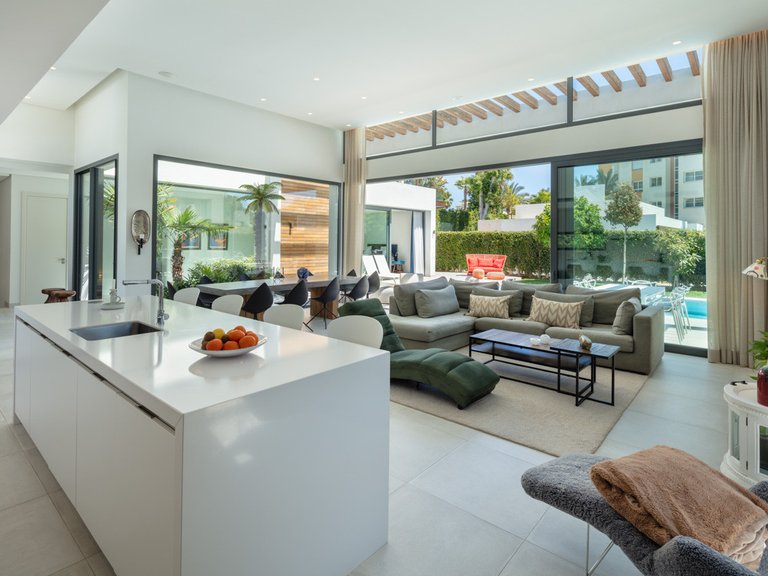 Villa for Sale in Marbella, Malaga 3