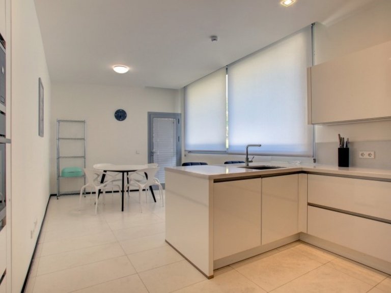 Town House for Sale in Marbella, Malaga 24