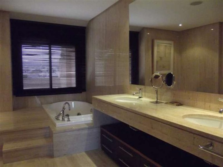 Apartment for Sale in Marbella, Malaga 8