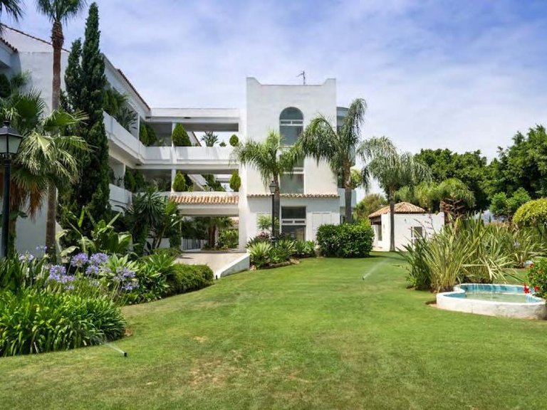 Apartment for Sale in Marbella, Malaga 24