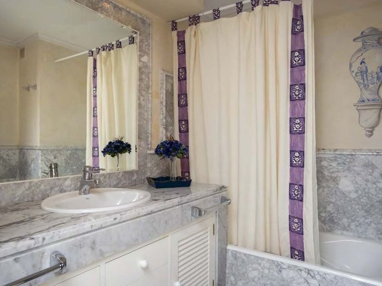 Apartment for Sale in Marbella, Malaga 20