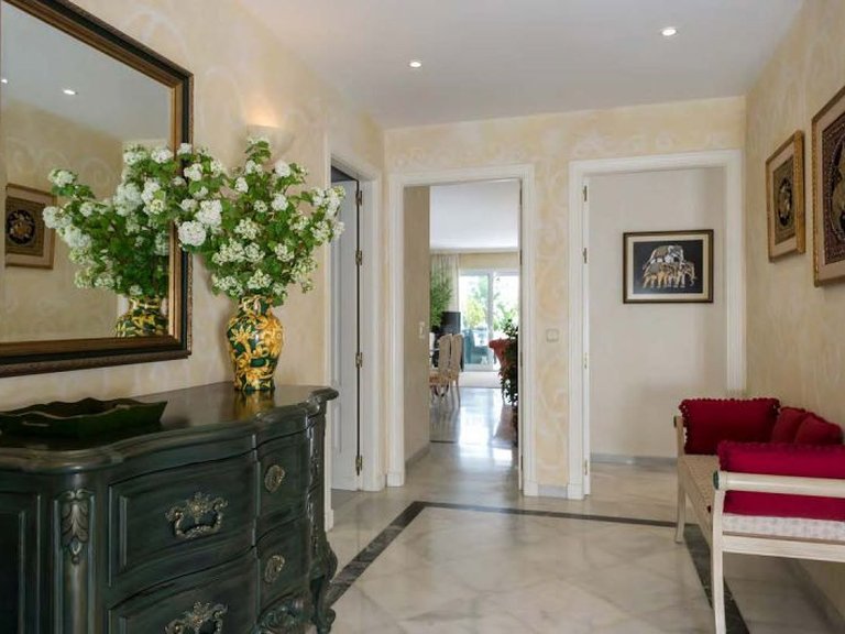 Apartment for Sale in Marbella, Malaga 16