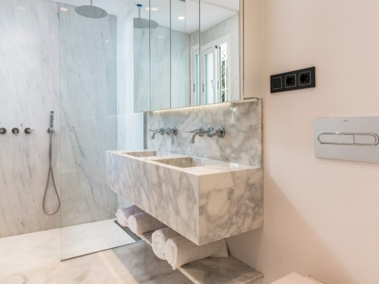 Apartment for Sale in Marbella, Malaga 10