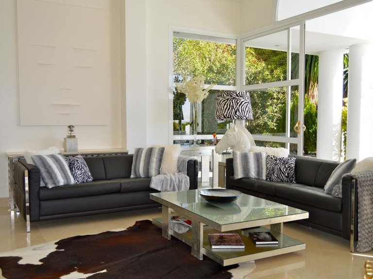 Villa for Sale in Marbella, Malaga 9