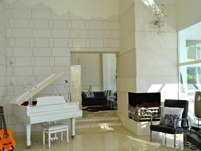 Villa for Sale in Marbella, Malaga 3