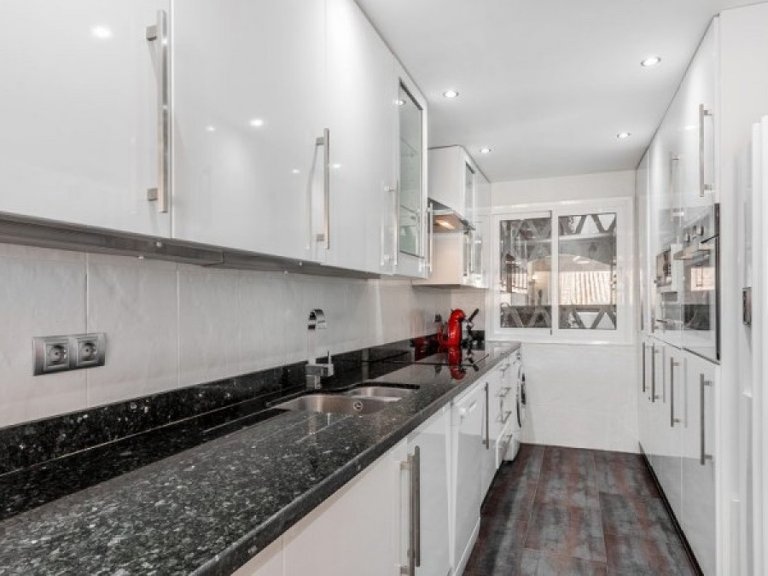 Apartment for Sale in Marbella, Malaga 8