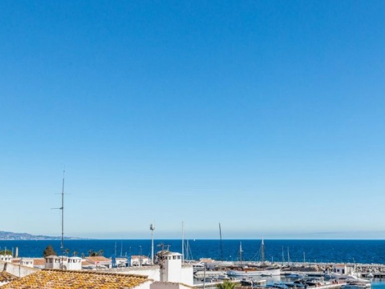 Apartment for Sale in Marbella, Malaga 12