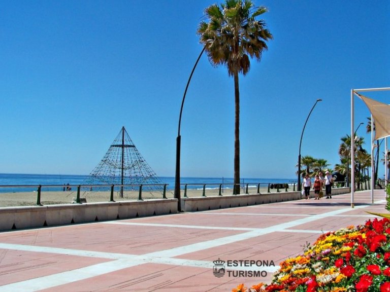 Town House for Sale in Estepona, Malaga 10