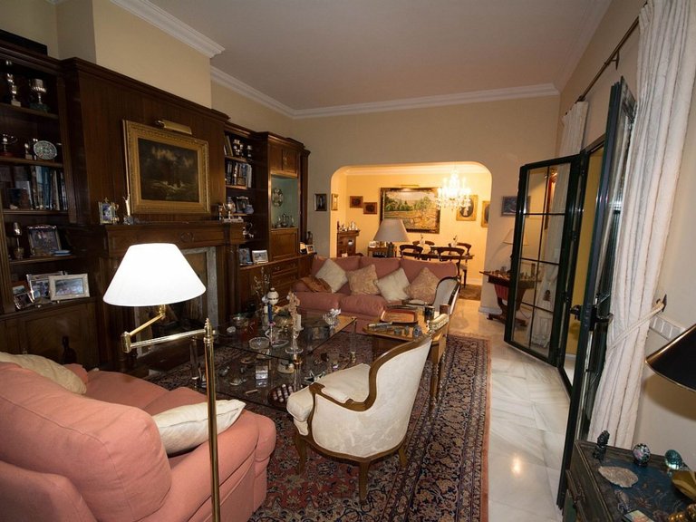 Villa for Sale in Marbella, Malaga 8