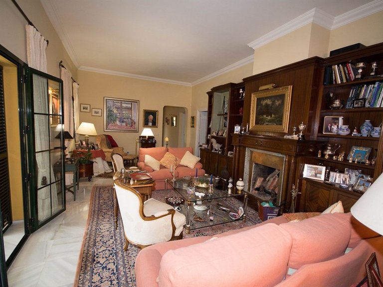 Villa for Sale in Marbella, Malaga 4