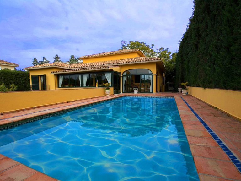 Villa for Sale in Marbella, Malaga 1