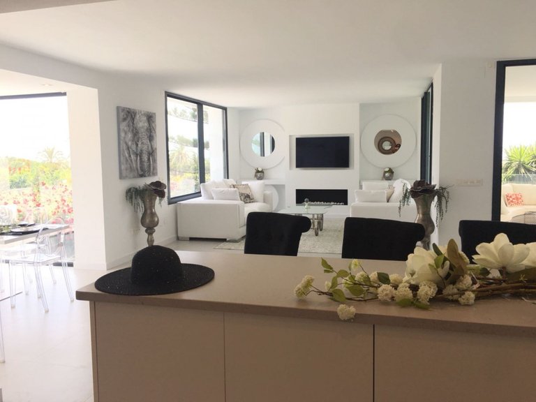 Villa for Sale in Marbella, Malaga 10