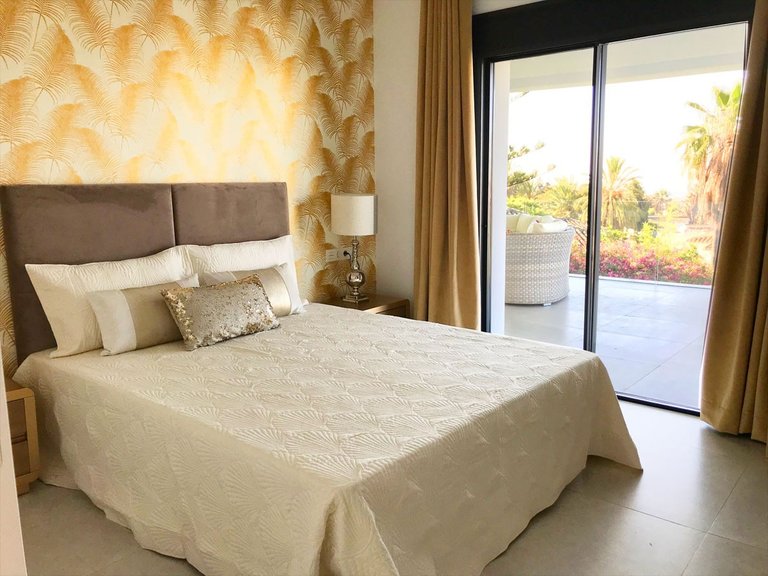 Villa for Sale in Marbella, Malaga 16