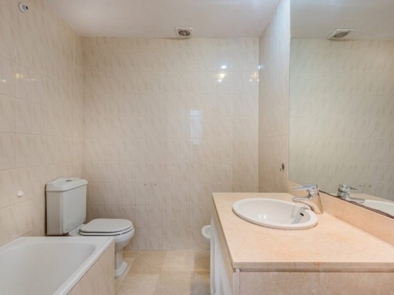 Town House for Sale in Marbella, Malaga 8