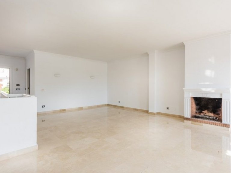 Town House for Sale in Marbella, Malaga 10