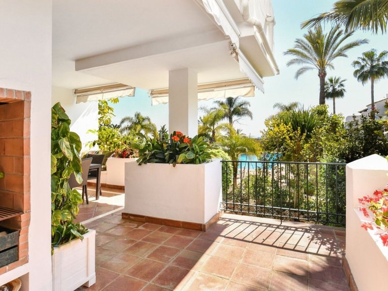 Town House for Sale in Benahavis, Malaga 6