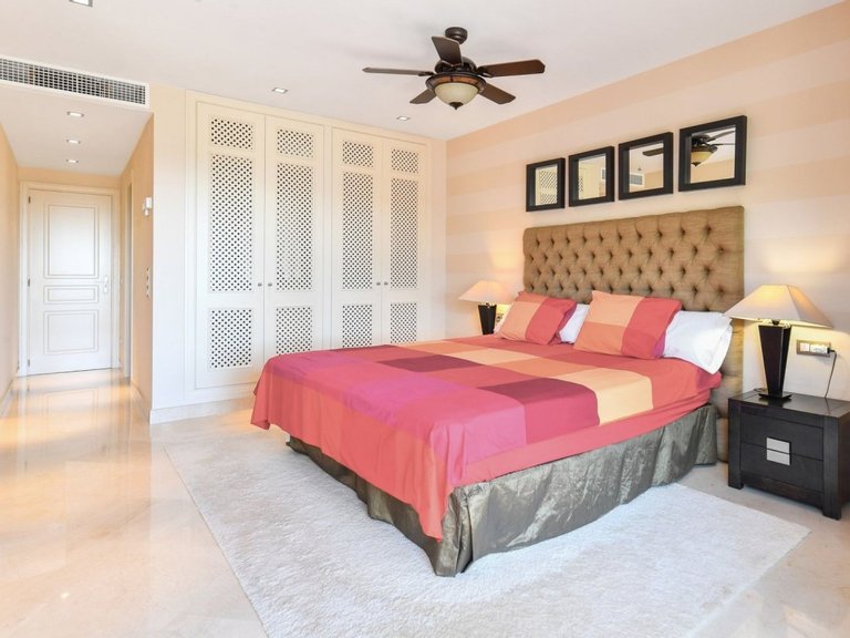 Town House for Sale in Benahavis, Malaga 12