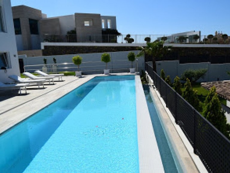 Villa for Sale in Marbella, Malaga 9