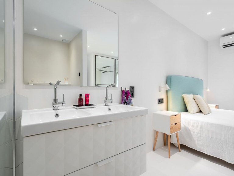 Apartment for Sale in Marbella, Malaga 17