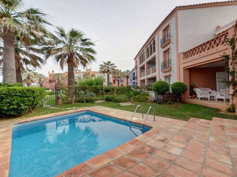 Town House for Sale in Estepona, Malaga 15