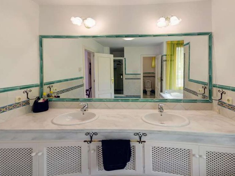 Town House for Sale in Estepona, Malaga 10