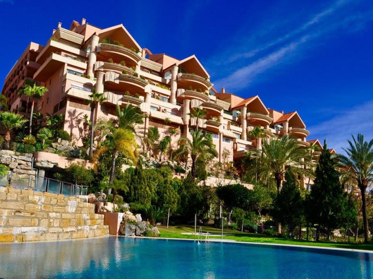 Apartment for Sale in Marbella, Malaga 1