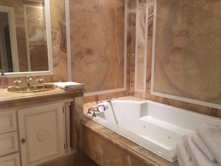 Apartment for Sale in Marbella, Malaga 11