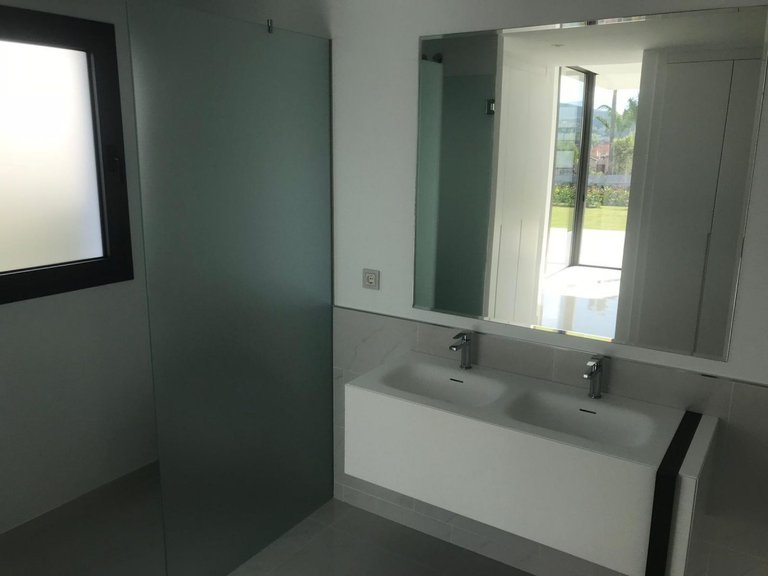 Apartment for Sale in Estepona, Malaga 9