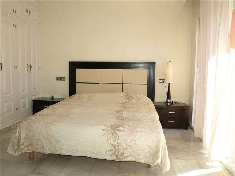 Town House for Sale in Marbella, Malaga 23