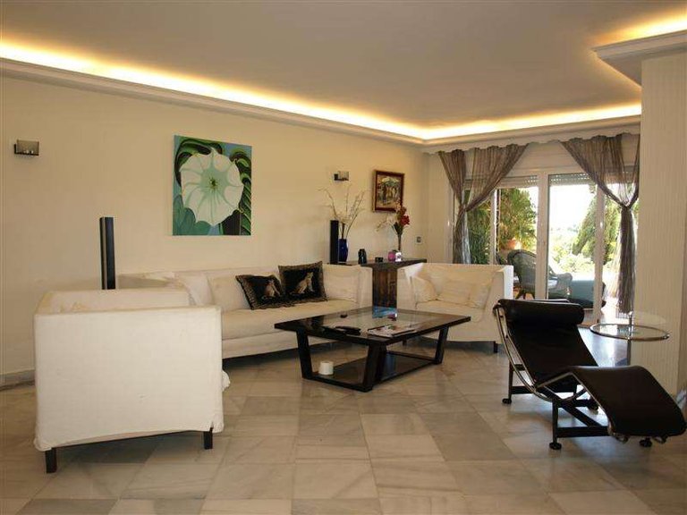 Town House for Sale in Marbella, Malaga 18