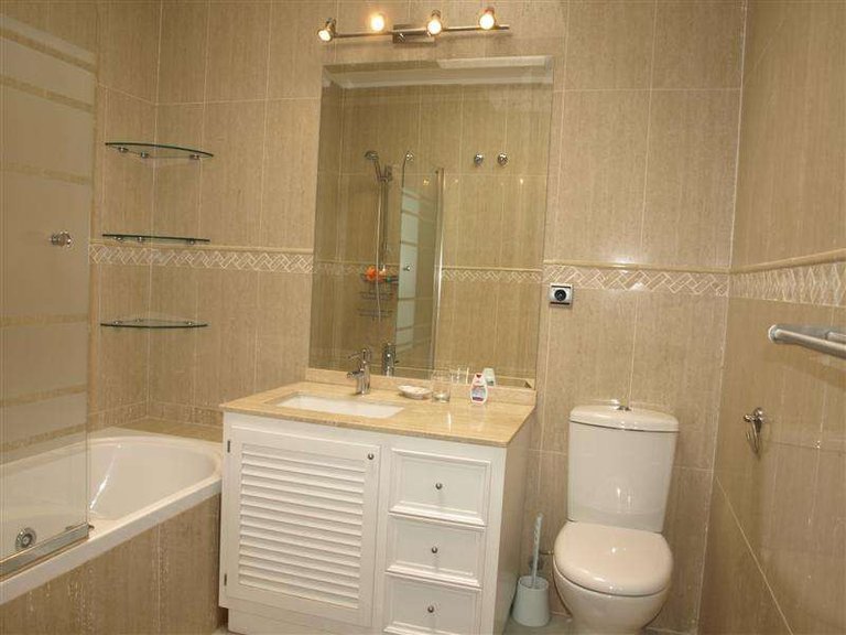 Town House for Sale in Marbella, Malaga 29