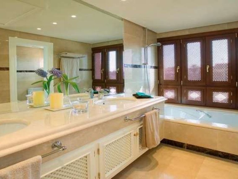 Apartment for Sale in Marbella, Malaga 6