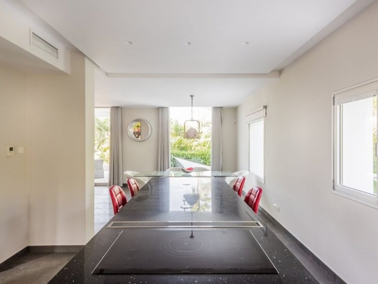 Villa for Sale in Marbella, Malaga 2