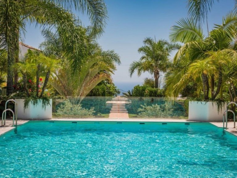 Apartment for Sale in Marbella, Malaga 1