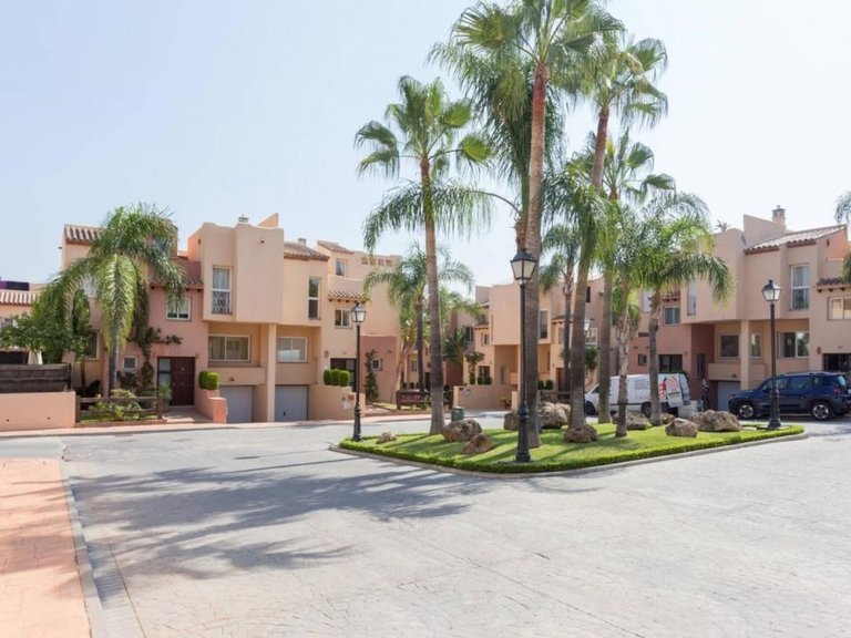 Town House for Sale in Marbella, Malaga 8