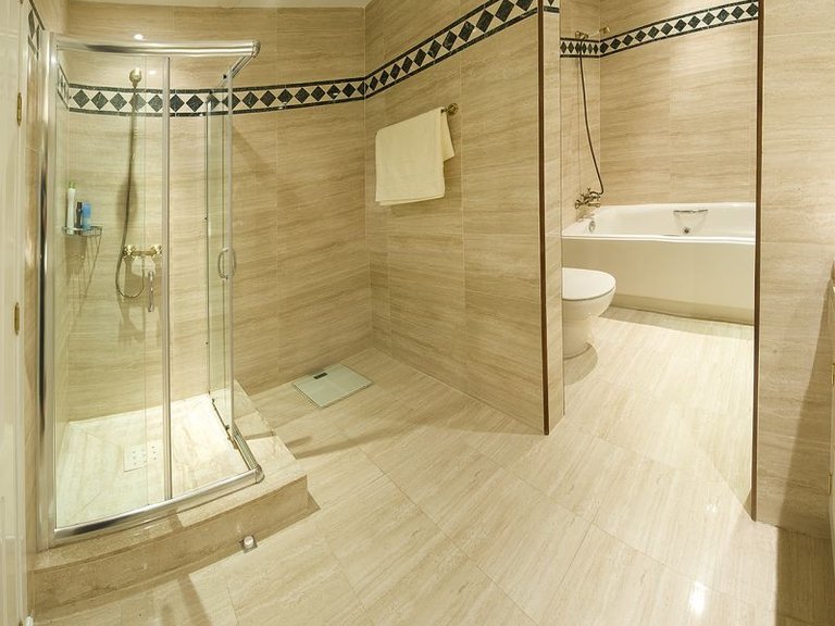 Apartment for Sale in Marbella, Malaga 13