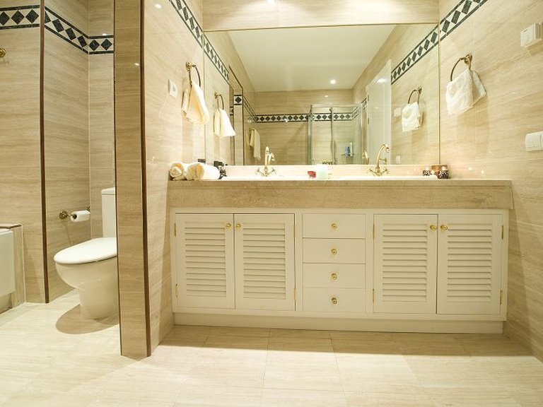 Apartment for Sale in Marbella, Malaga 7